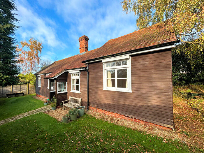 2 Bedroom Bungalow To Rent In Witheridge Hill, Highmoor, Henley-On-Thames, Oxfordshire, RG9