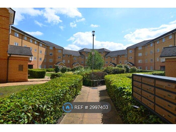 2 Bedroom Flat To Rent In Heath Court, London, SE9