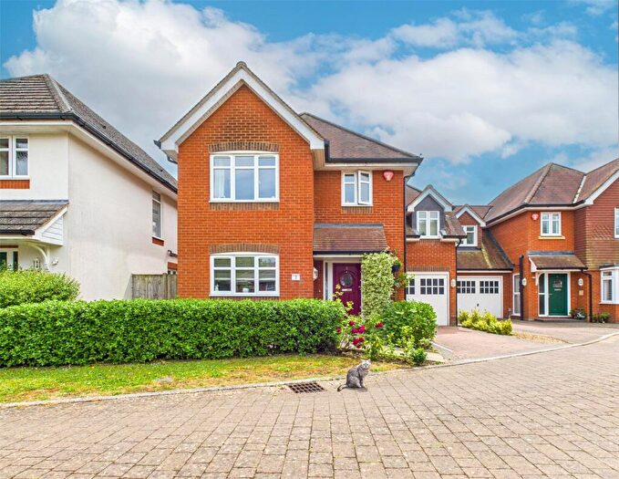 4 Bedroom Detached House For Sale In Foxgloves, Bransgore, Christchurch, Dorset, BH23