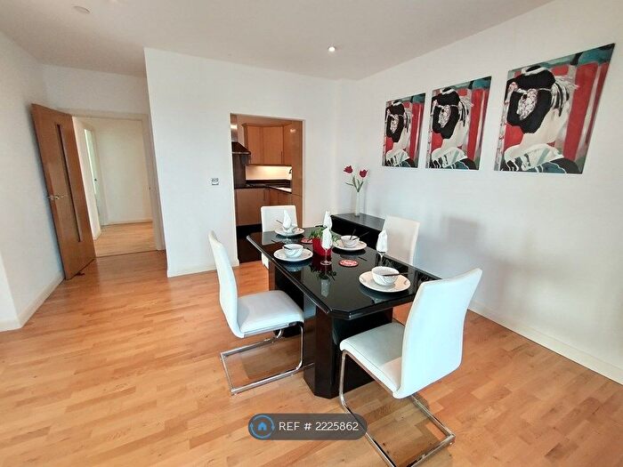 2 Bedroom Flat To Rent In Uxbridge Road, London, W5