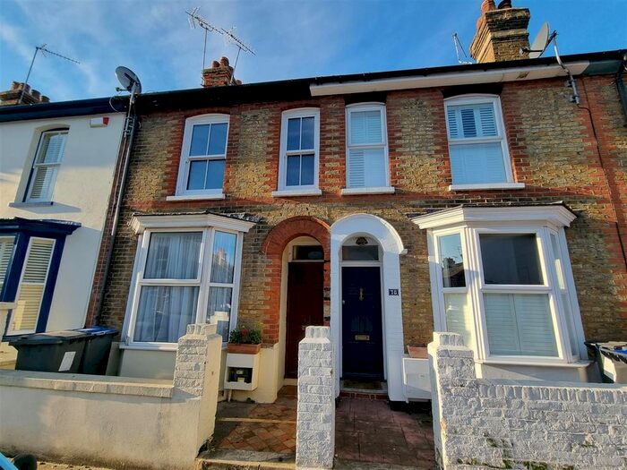 1 Bedroom Flat To Rent In Regent Street, Whitstable, CT5