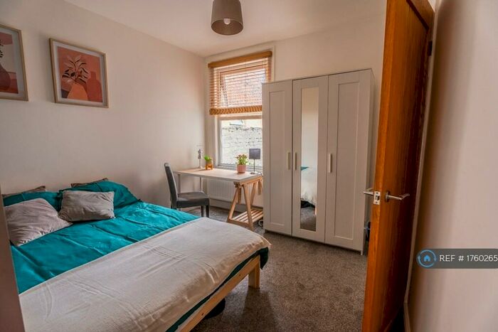 4 Bedroom Terraced House To Rent In Lawson Road, Portsmouth, PO5