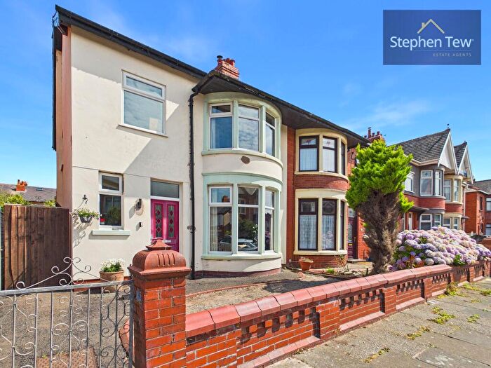 3 Bedroom Semi-Detached House For Sale In Argyll Road, Blackpool, FY2