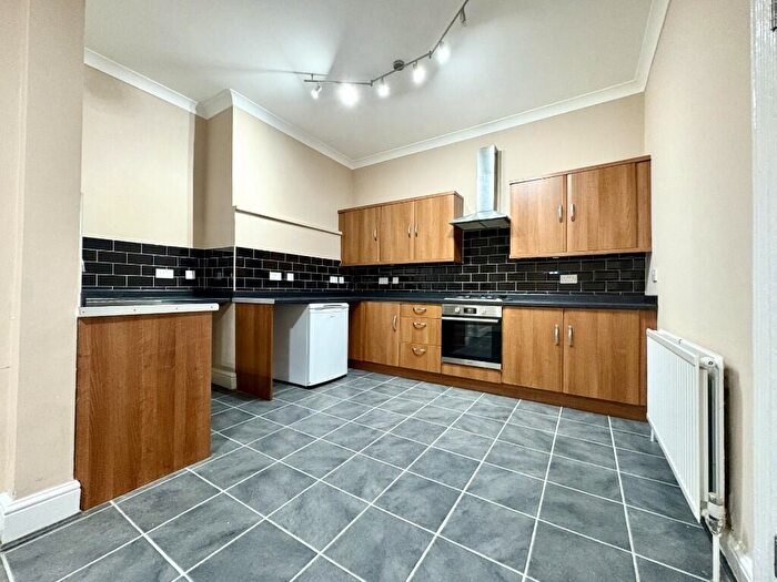 2 Bedroom Flat To Rent In Heathfield Road, Liverpool, Merseyside, L15