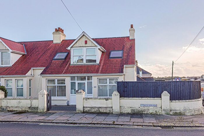 4 Bedroom Semi Detached House For Sale In South Down Road, Plymouth, Devon, PL2