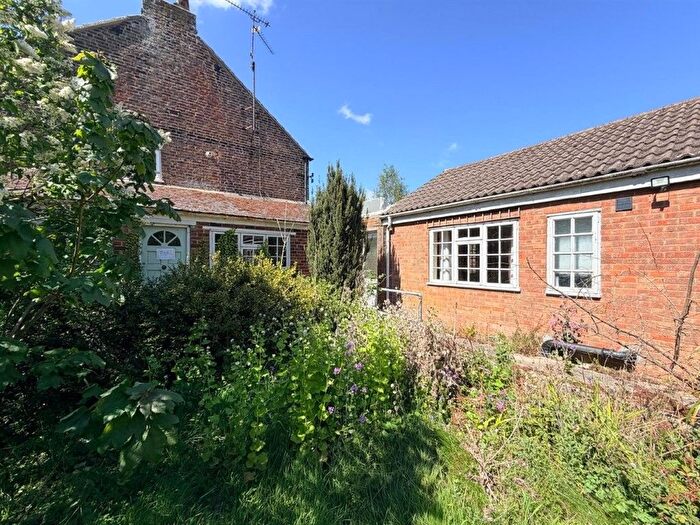 3 Bedroom Semi-Detached House For Sale In Chapel Road, Tilney Fen End, Wisbech, PE14