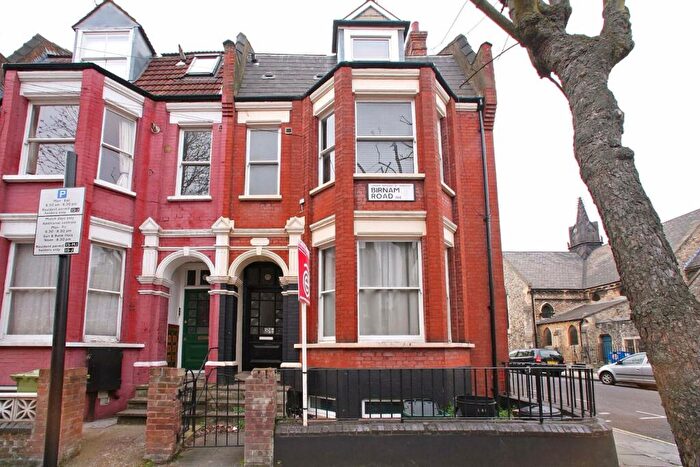 3 Bedroom Flat To Rent In Birnam Road, Finsbury Park, N4