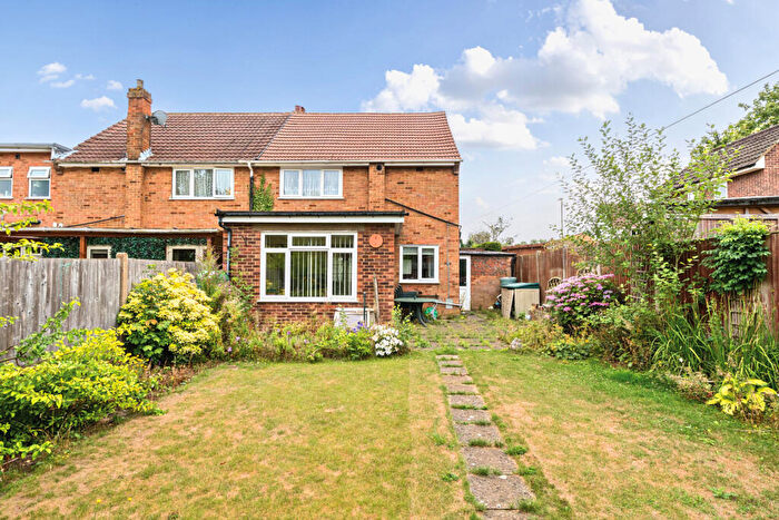 3 Bedroom Semi Detached House For Sale In Woodley Road, Orpington, BR6