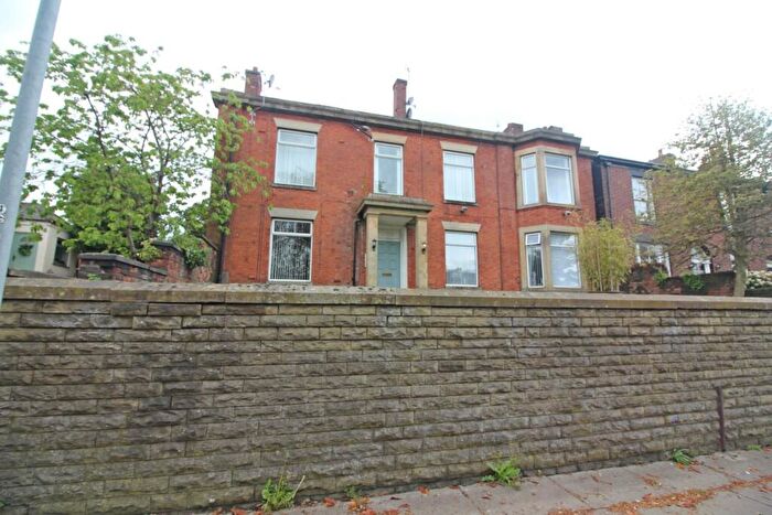 1 Bedroom Flat To Rent In Manchester Road, Bury, BL9