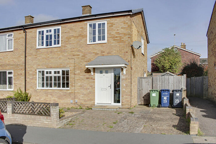3 Bedroom Semi-Detached House To Rent In Sandwich Road, St. Neots, PE19
