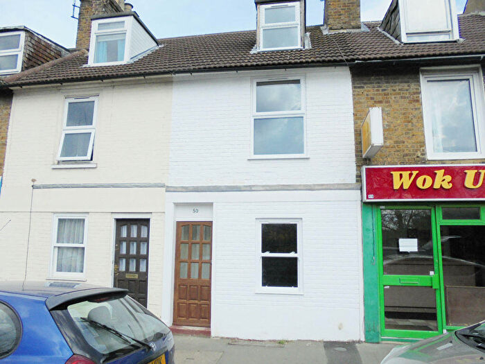 3 Bedroom Terraced House To Rent In Sandling Road, Maidstone, Kent, ME14