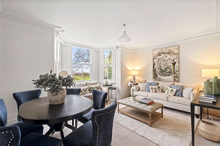 3 Bedroom Flat For Sale In Streatham Common North, SW16