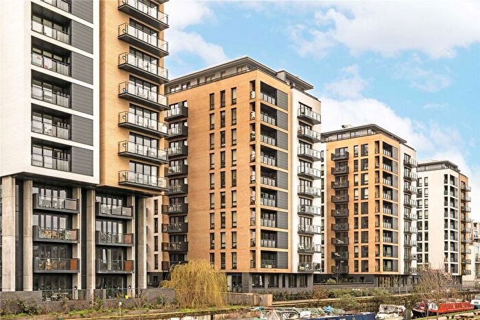 2 Bedroom Flat To Rent In Graphite Point, Palmers Road, London, E2