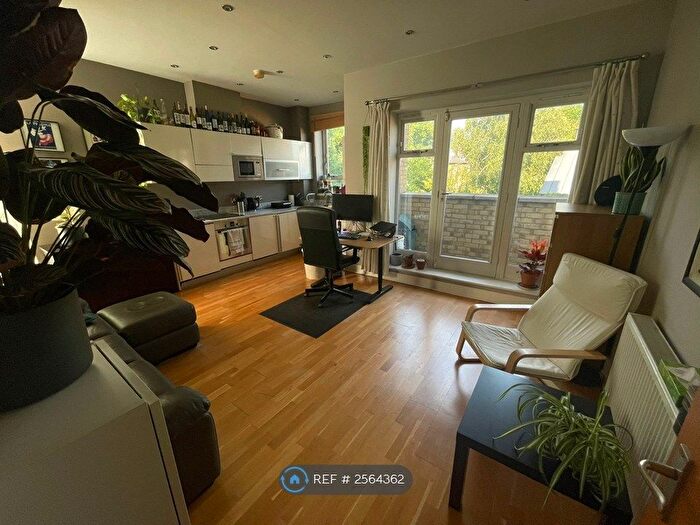 1 Bedroom Flat To Rent In Leigh Road, London, N5