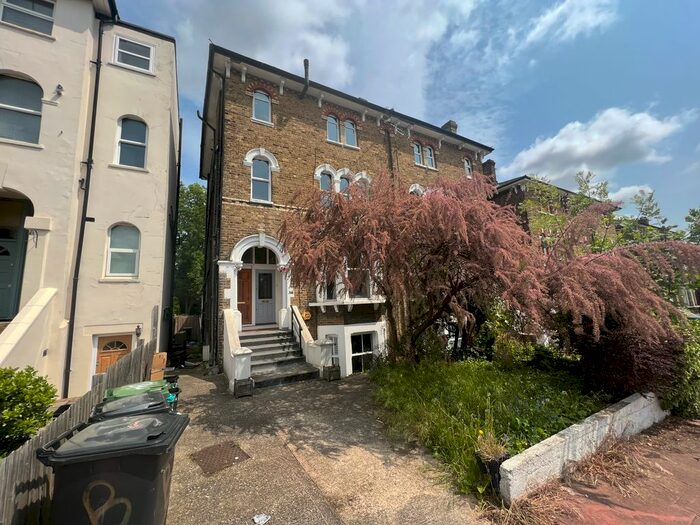 1 Bedroom Flat To Rent In Bromley Grove, Bromley, BR2