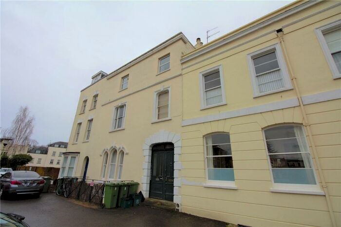 1 Bedroom Apartment To Rent In St. Georges Square, Cheltenham, Gloucestershire, GL50