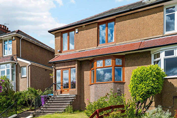3 Bedroom Semi-Detached House For Sale In Weymouth Drive, Kelvindale, G12