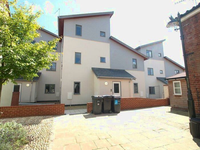 1 Bedroom Flat To Rent In Little Bull Close, Norwich, NR3