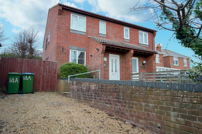 1 Bedroom Semi-Detached House To Rent In Lime Close, Sholing, Southampton, SO19