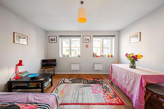 1 Bedroom Maisonette For Sale In Barforth Road, Nunhead, SE15
