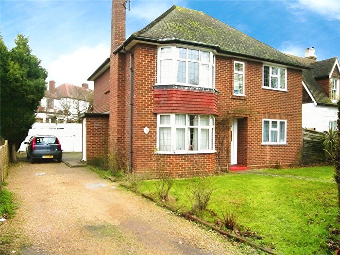 2 Bedroom Maisonette To Rent In Aldershot Road, Guildford, Surrey, GU2
