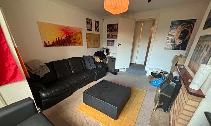 6 Bedroom Terraced House To Rent In Hartley Avenue, Woodhouse, Leeds, LS6