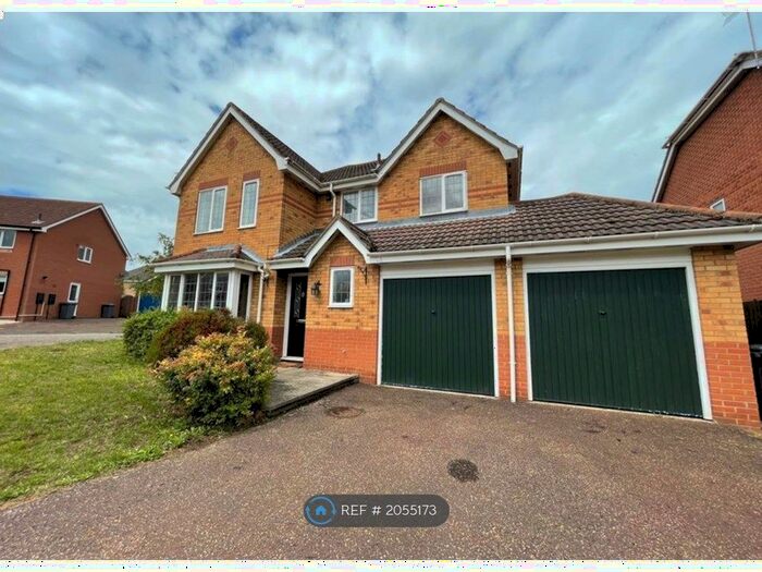 4 Bedroom Detached House To Rent In Kentwell Close, Rushmere St. Andrew, Ipswich, IP4