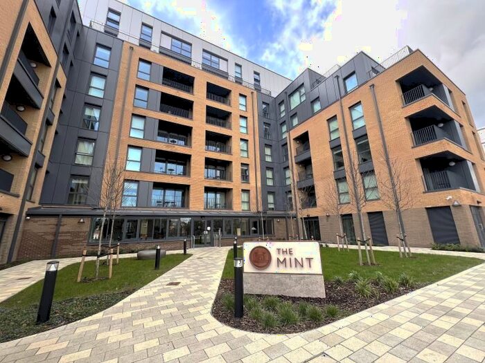 2 Bedroom Flat To Rent In Station View, Guildford, GU1