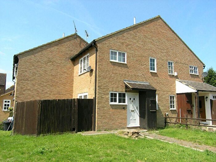 2 Bedroom Property To Rent In Falcon Way, Ashford, Kent, TN23