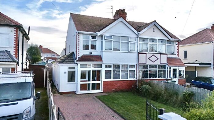 3 Bedroom Semi-Detached House For Sale In The Ridgeway, Meols, Wirral, Merseyside, CH47