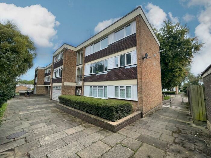 1 Bedroom Apartment To Rent In Livingstone Walk, Hemel Hempstead, Hertfordshire, HP2