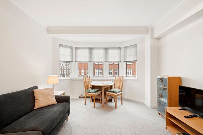 1 Bedroom Flat To Rent In Troy Court, Kensington High Street, W8