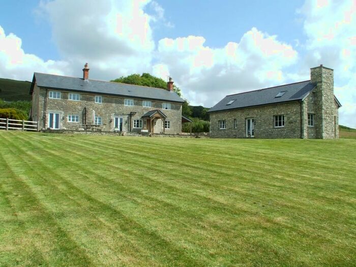 5 Bedroom Detached House To Rent In Waddon, Weymouth, DT3