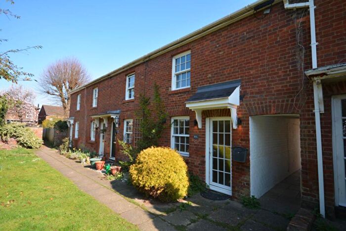 2 Bedroom Terraced House To Rent In West Passage, Tring, HP23