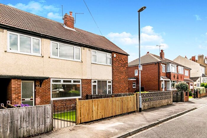 3 Bedroom Terraced House To Rent In Sandiford Terrace, Leeds, West Yorkshire, LS15