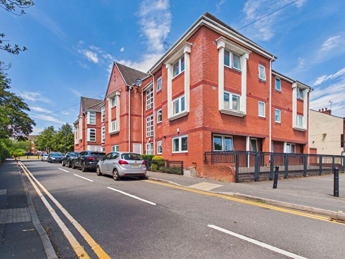 1 Bedroom Flat To Rent In School Close, Northfield, Birmingham, West Midlands, B31