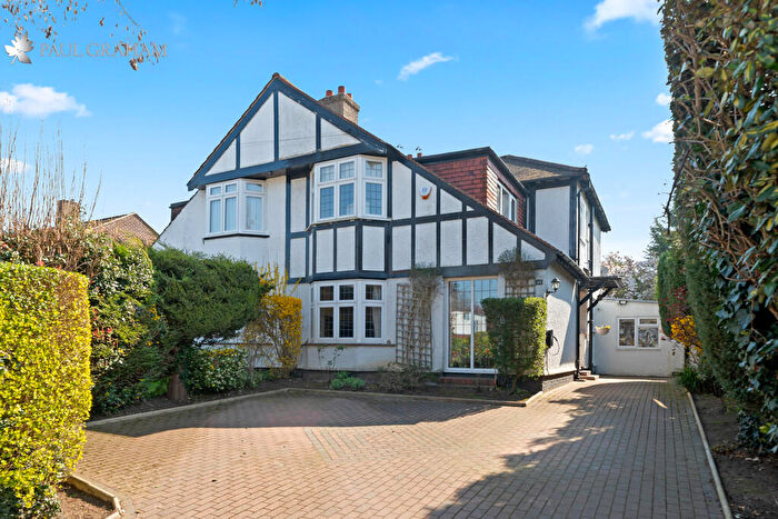 4 Bedroom Semi Detached House For Sale In Ingleby Way, South Wallington, SM6