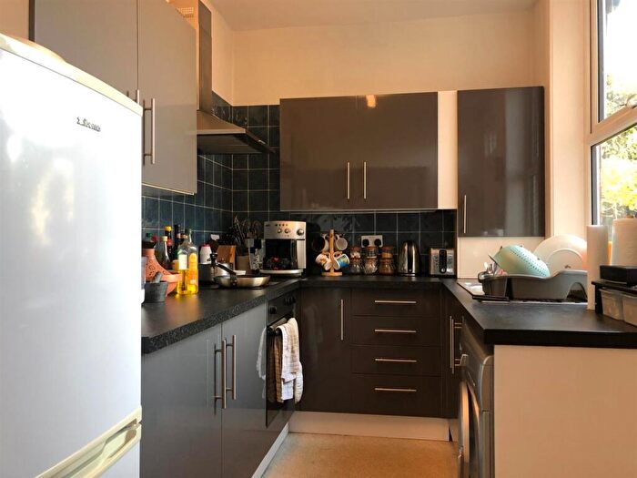 1 Bedroom Flat To Rent In Harrogate Road, Chapel Allerton, Leeds, LS7