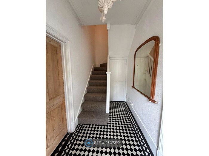 3 Bedroom Semi-Detached House To Rent In Victoria Road, London, NW7