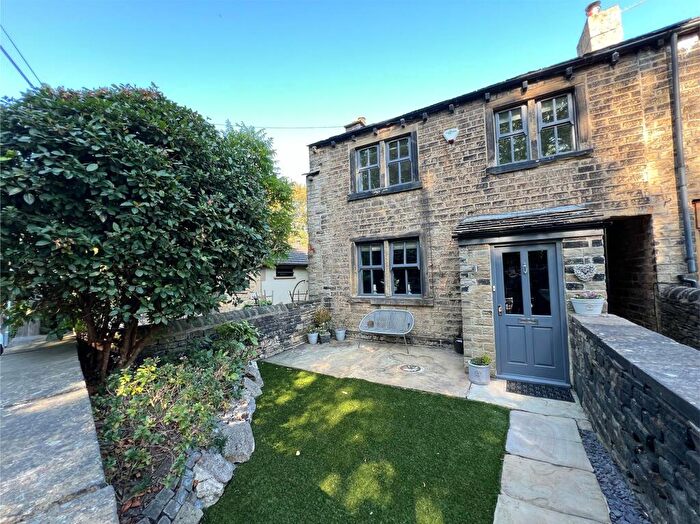 4 Bedroom Terraced House For Sale In Blue Bell Lodge, Blue Bell Hill, Huddersfield, HD4