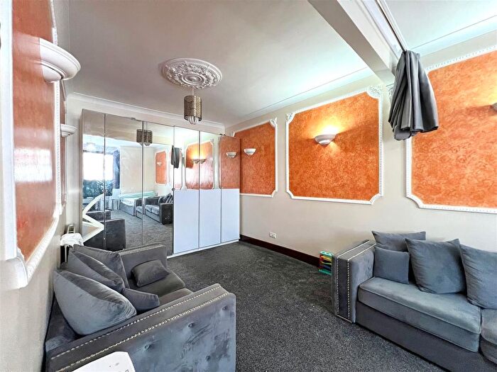4 Bedroom Terraced House To Rent In Mortlake Road, Ilford, IG1