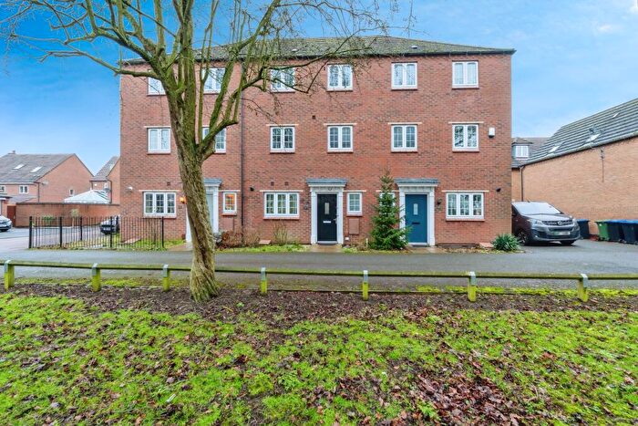 4 Bedroom Town House For Sale In Corah Close, Leicester, LE7
