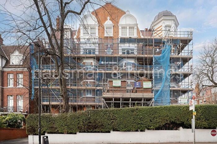 3 Bedroom Flat To Rent In King's Gardens, Kilburn, NW6