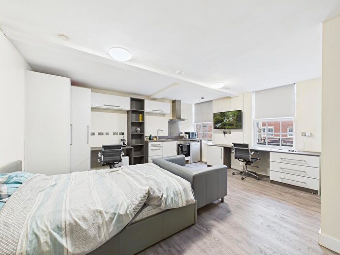 1 Bedroom Apartment To Rent In Flat, Wardwick, DE1