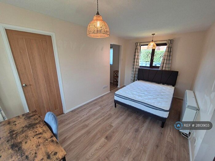 Studio To Rent In Brackyn Road, Cambridge, CB1