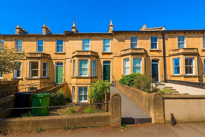 2 Bedroom Maisonette To Rent In Lower Weston, Bath, BA1