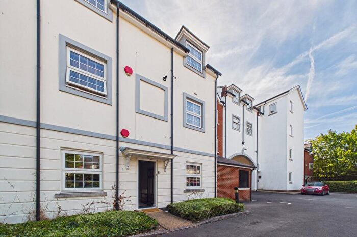 2 Bedroom Maisonette To Rent In Silver Street, Reading, Berkshire, RG1