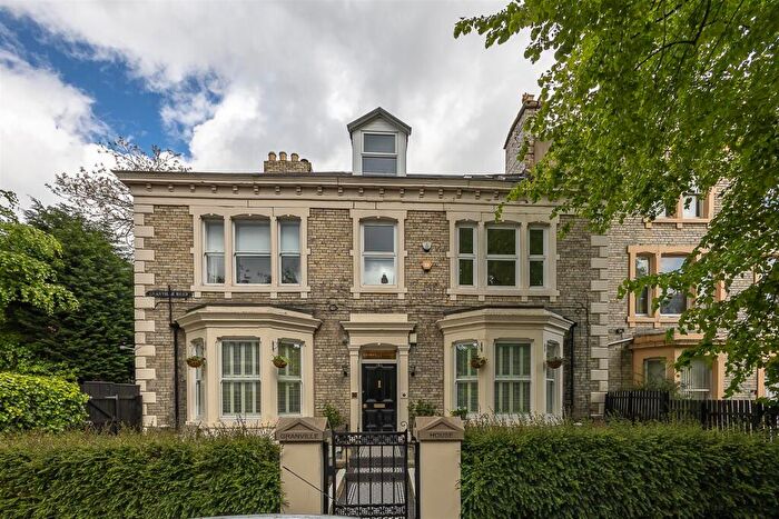 2 Bedroom Flat For Sale In Granville Road, Jesmond, Newcastle Upon Tyne, NE2