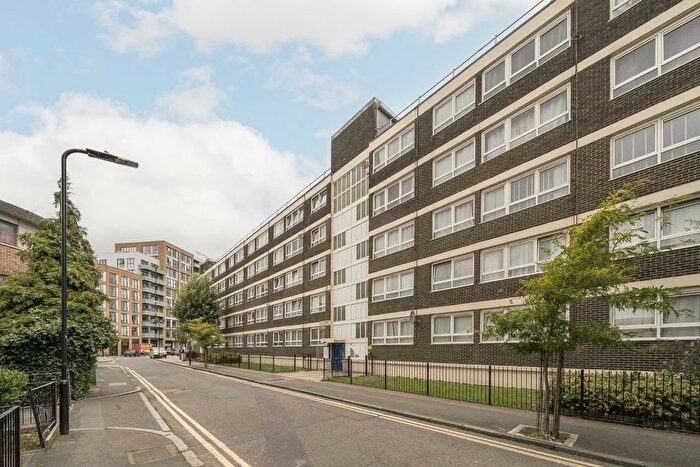 1 Bedroom Flat To Rent In Livermere Road, Haggerston, E8