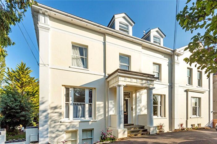2 Bedroom Apartment For Sale In Tivoli Road, Cheltenham, Gloucestershire, GL50